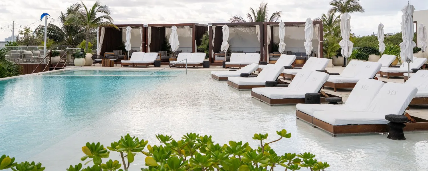Day pass en Bungalow Beach Club Cancún